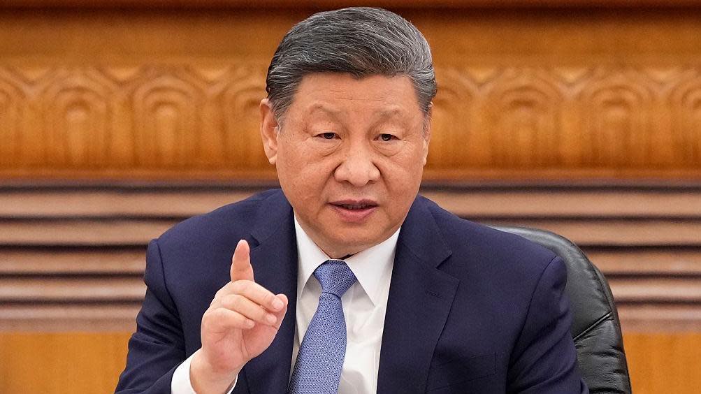 Why the Dollar Isn’t Spiking — Even as the U.S.–China Trade War Heats Up